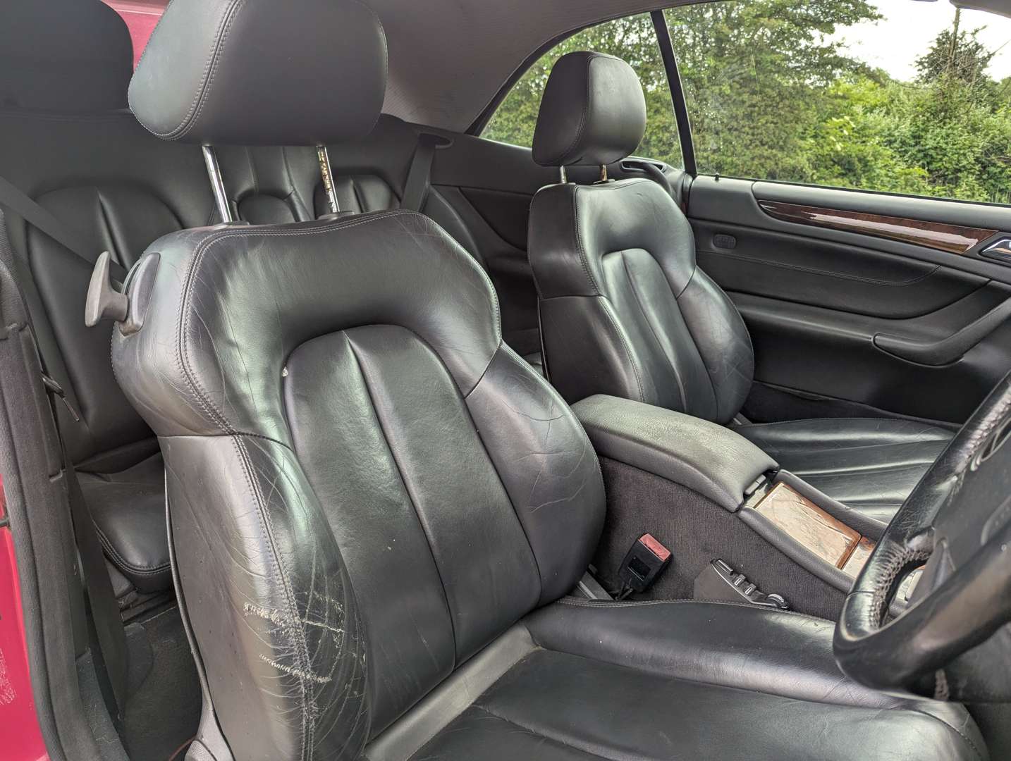 <p>1999 MERCEDES CLK 320 ELEGANCE AUTO</p>
