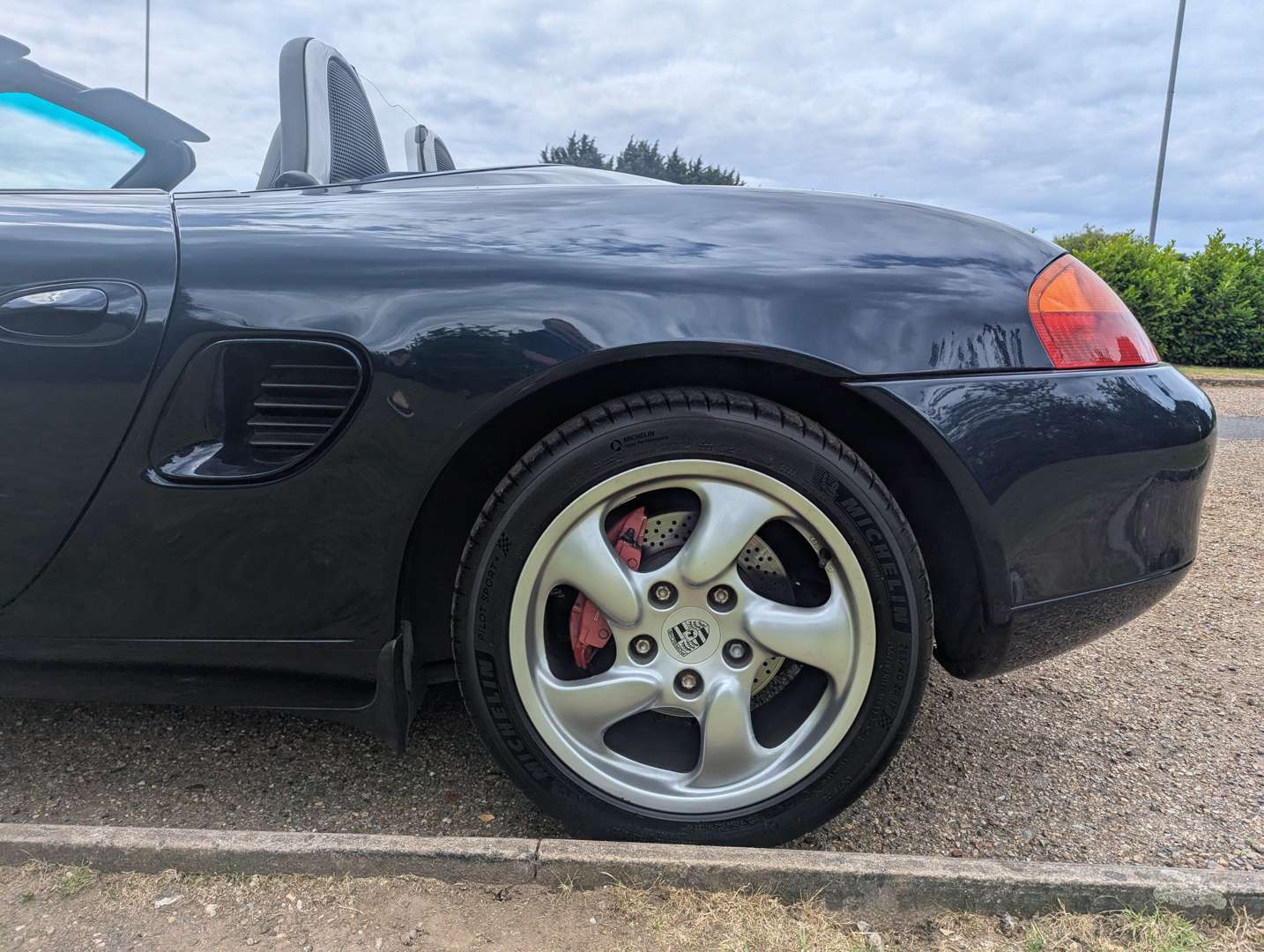 <p>2000 PORSCHE BOXSTER 3.2S</p>