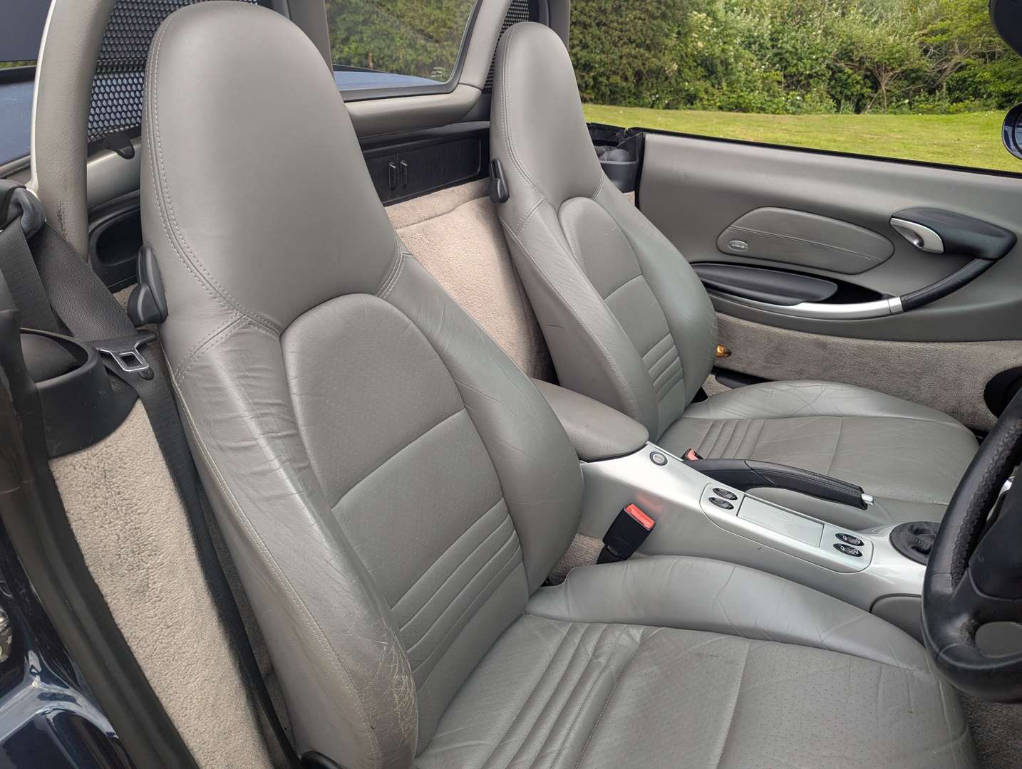 <p>2000 PORSCHE BOXSTER 3.2S</p>