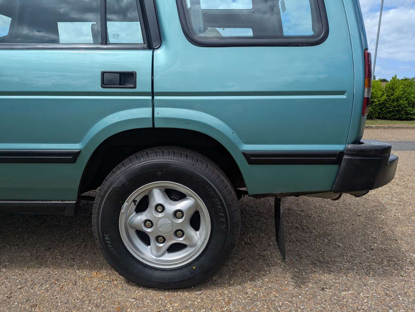 <p>1997 LAND ROVER DISCOVERY 2.5TDI AUTO ONE REGISTERED OWNER</p>