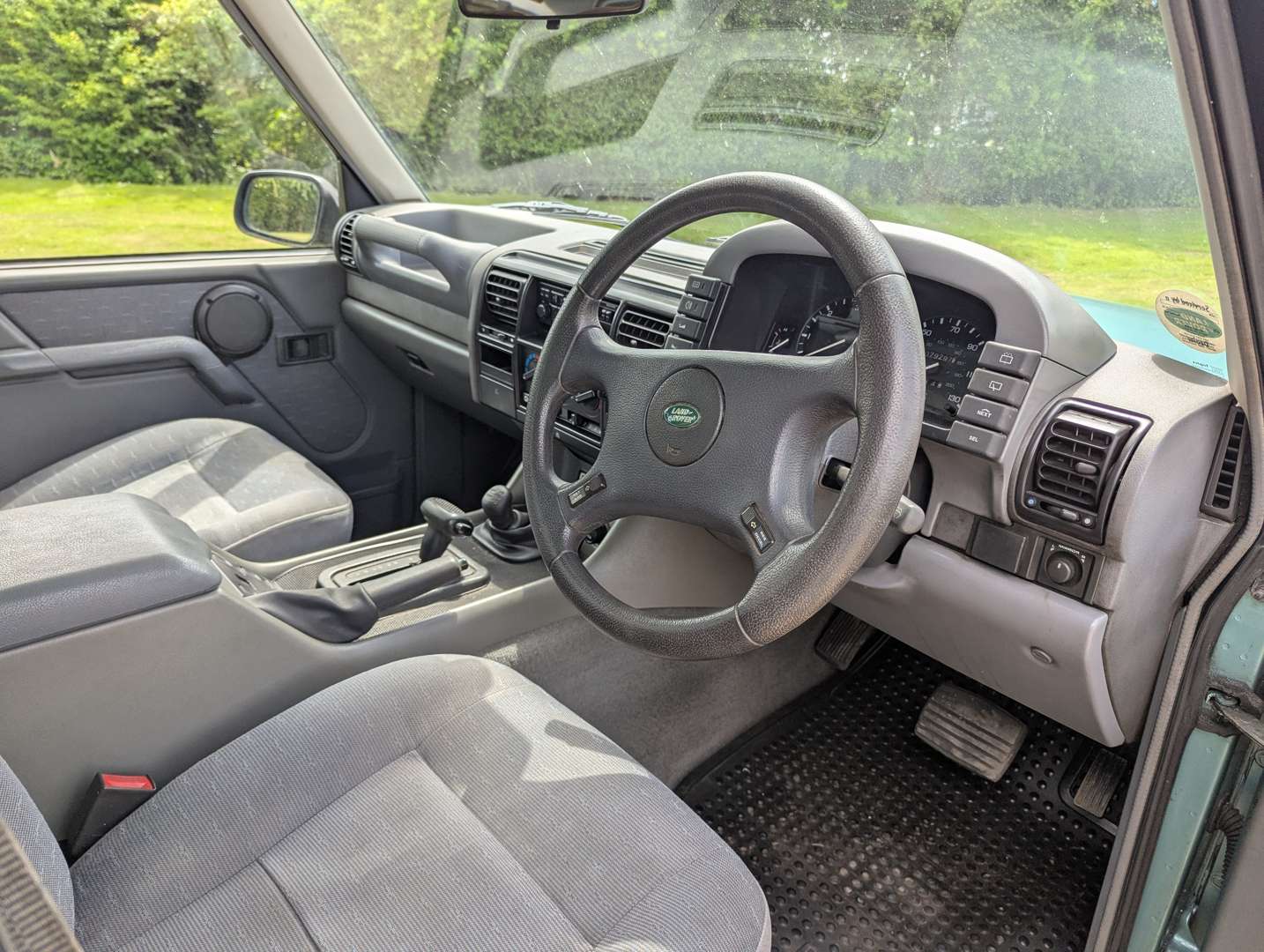 <p>1997 LAND ROVER DISCOVERY 2.5TDI AUTO ONE REGISTERED OWNER</p>