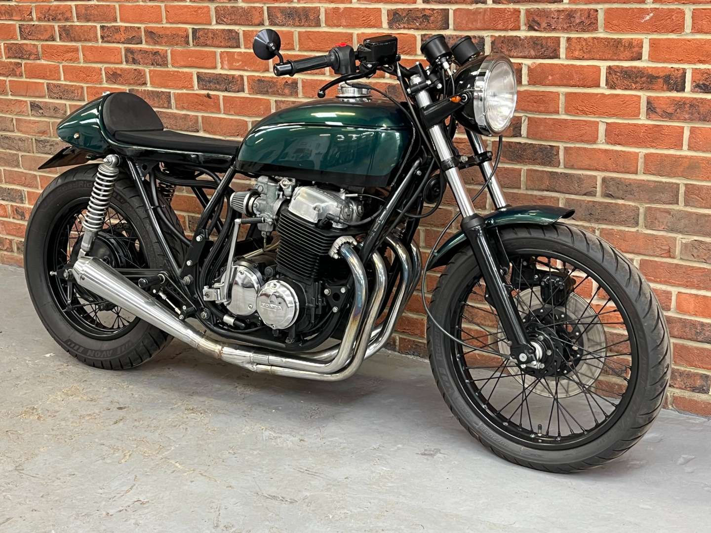 <p>1977 HONDA CB750</p>