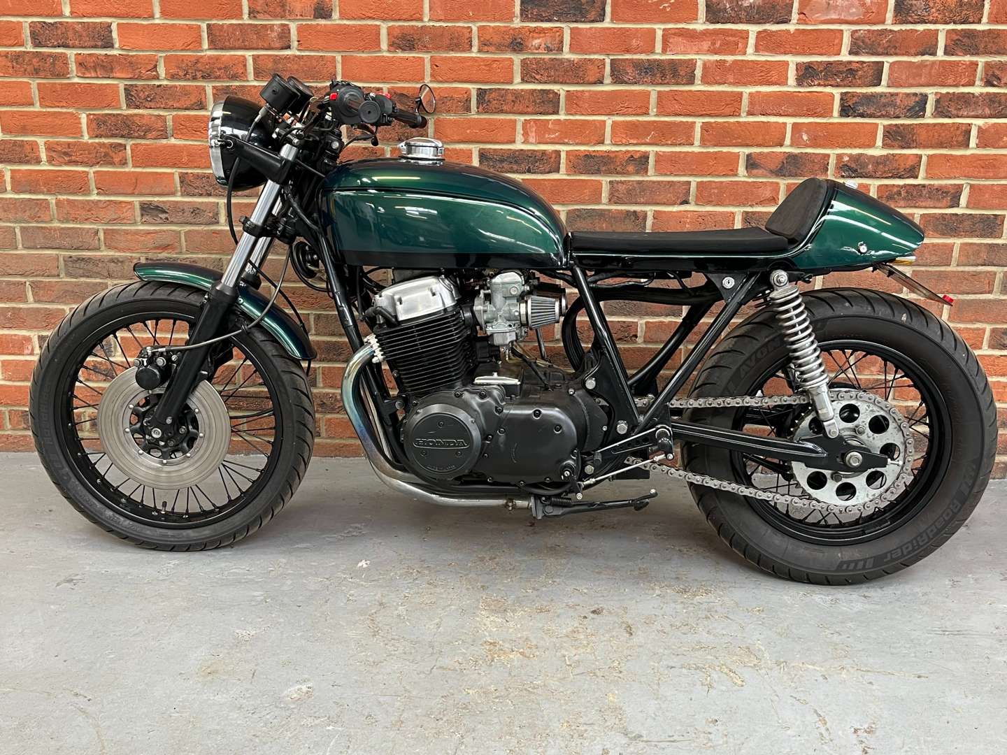 <p>1977 HONDA CB750</p>