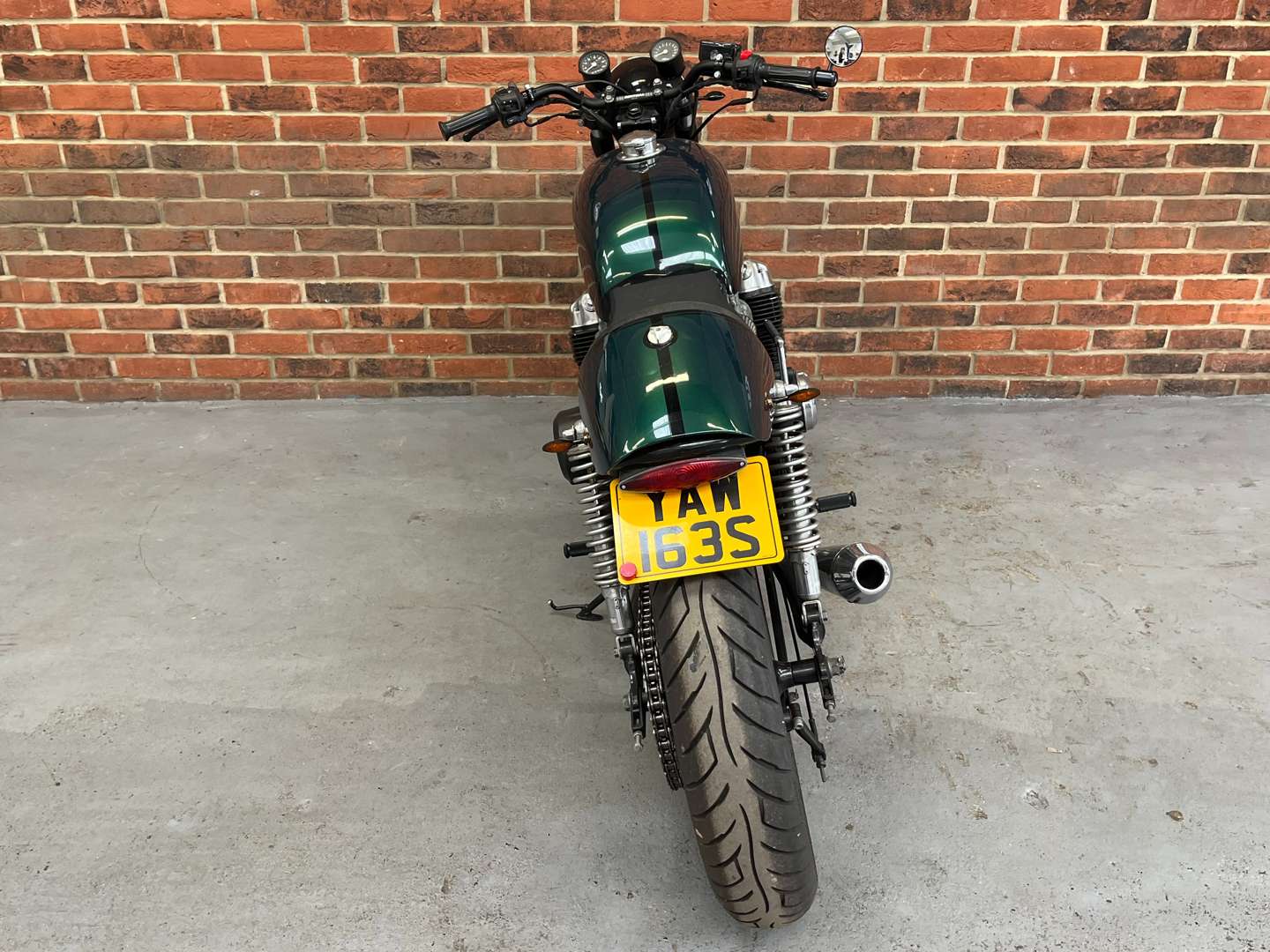 <p>1977 HONDA CB750</p>