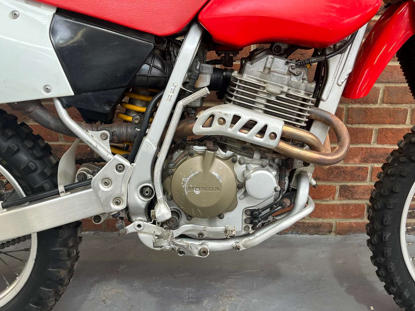 <p>2003 HONDA XR400R</p>