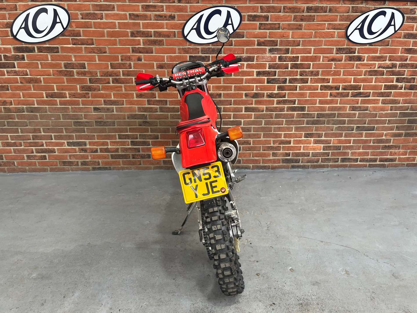 <p>2003 HONDA XR400R</p>