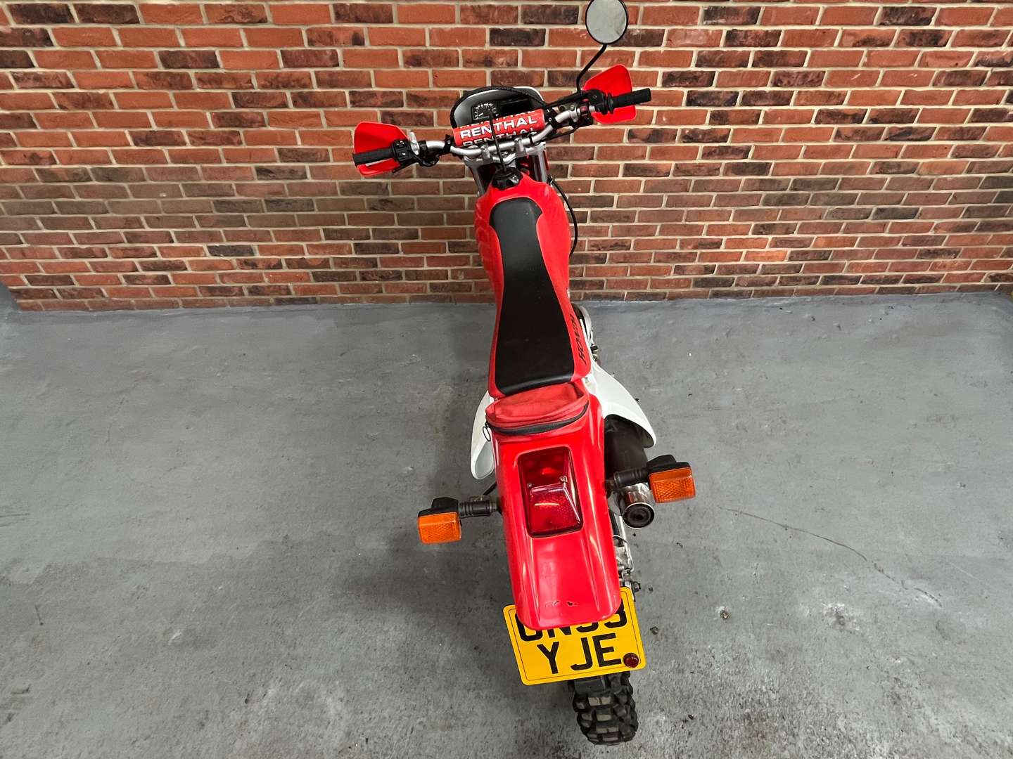 <p>2003 HONDA XR400R</p>