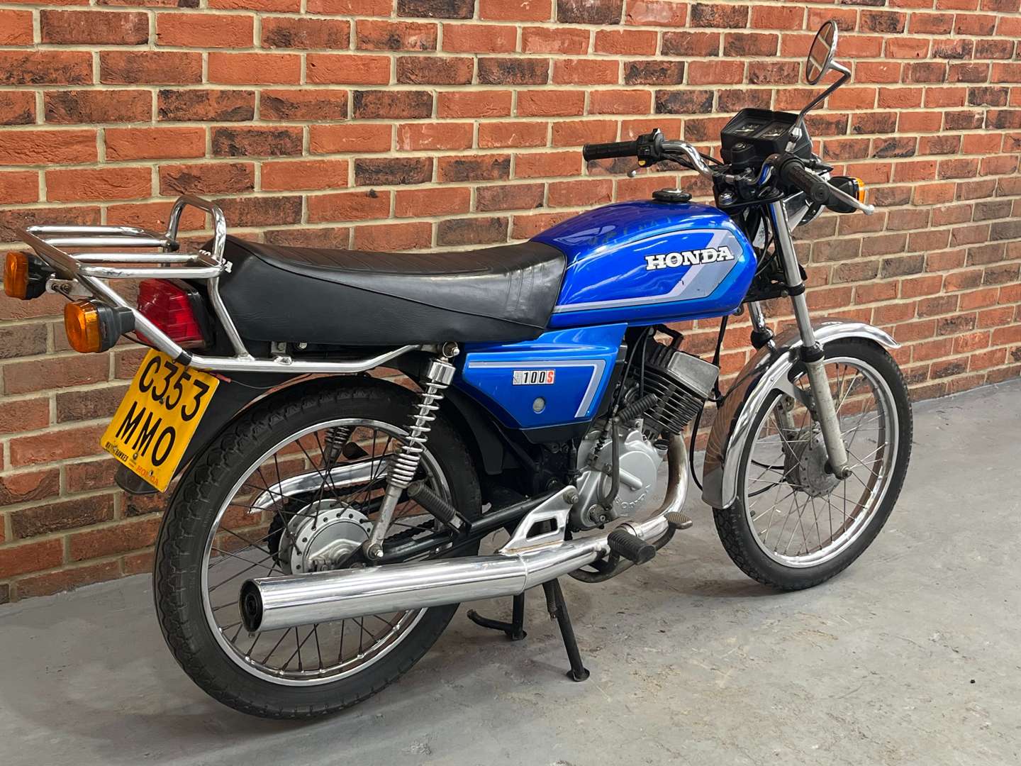 <p>1985 HONDA H100S</p>