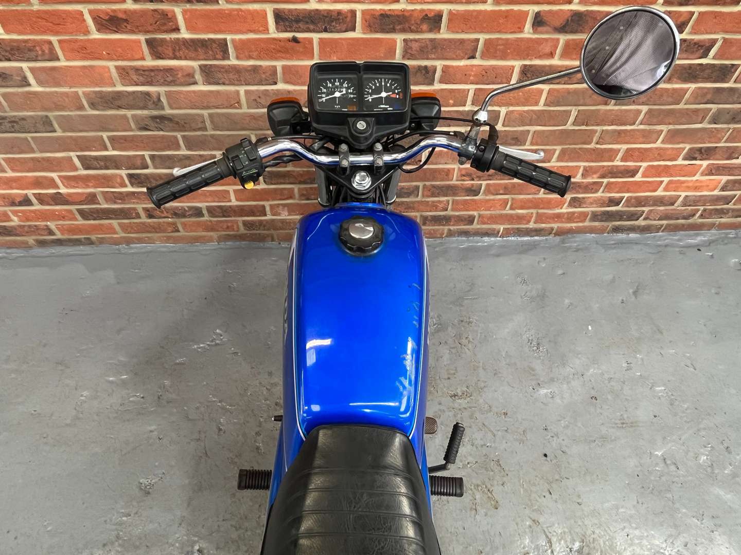 <p>1985 HONDA H100S</p>