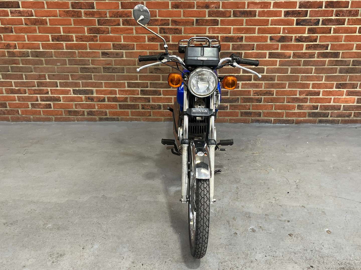 <p>1985 HONDA H100S</p>