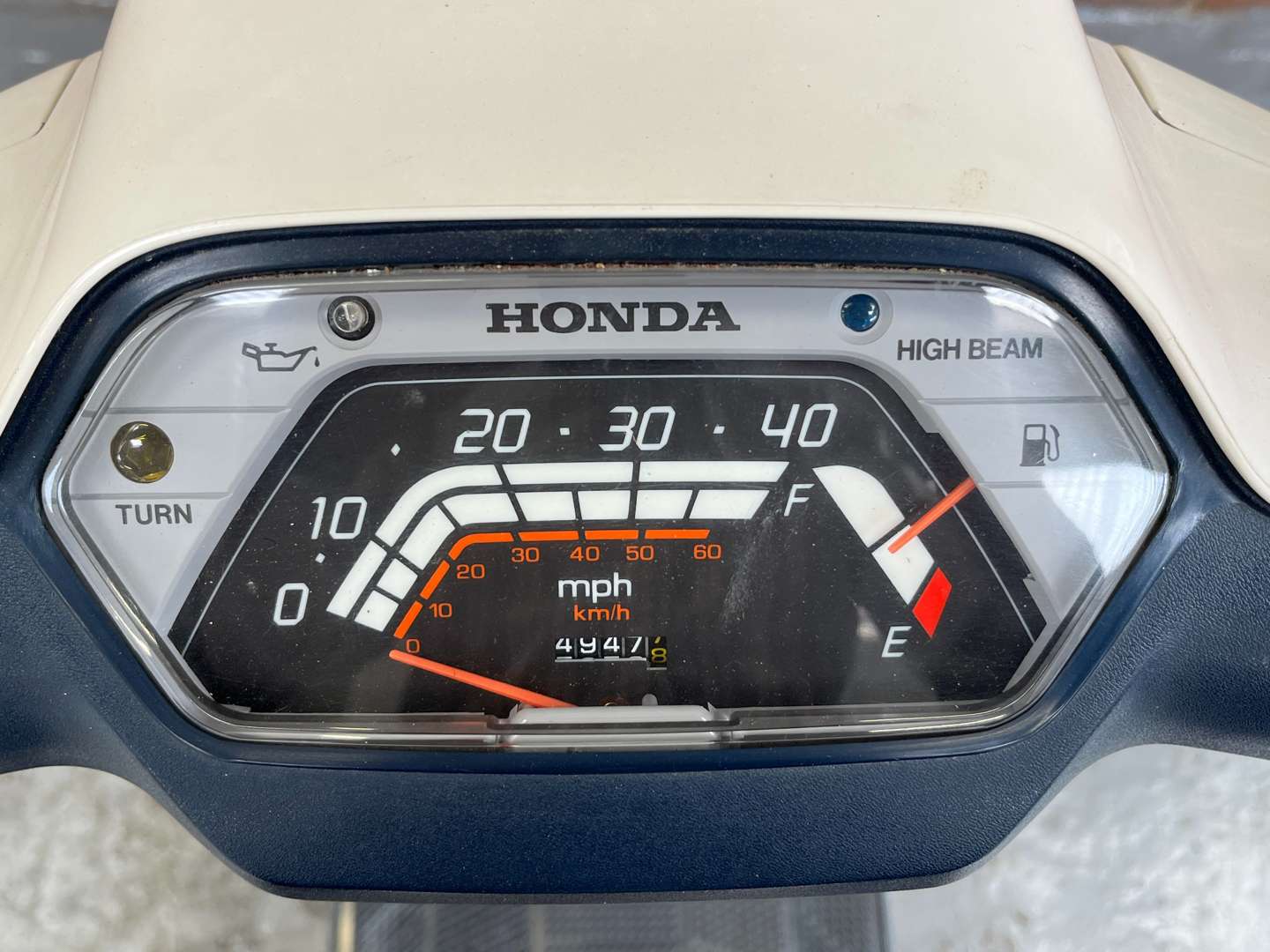 <p>1988 HONDA VISION NE50</p>