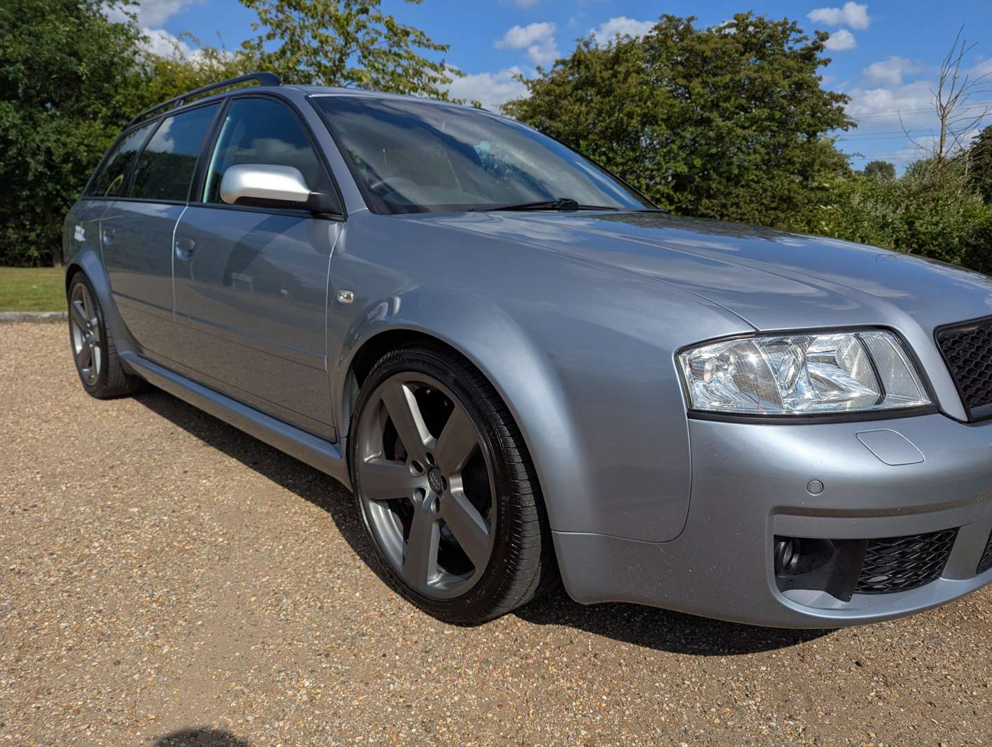 <p>2004 AUDI RS6 QUATTRO ESTATE AUTO</p>