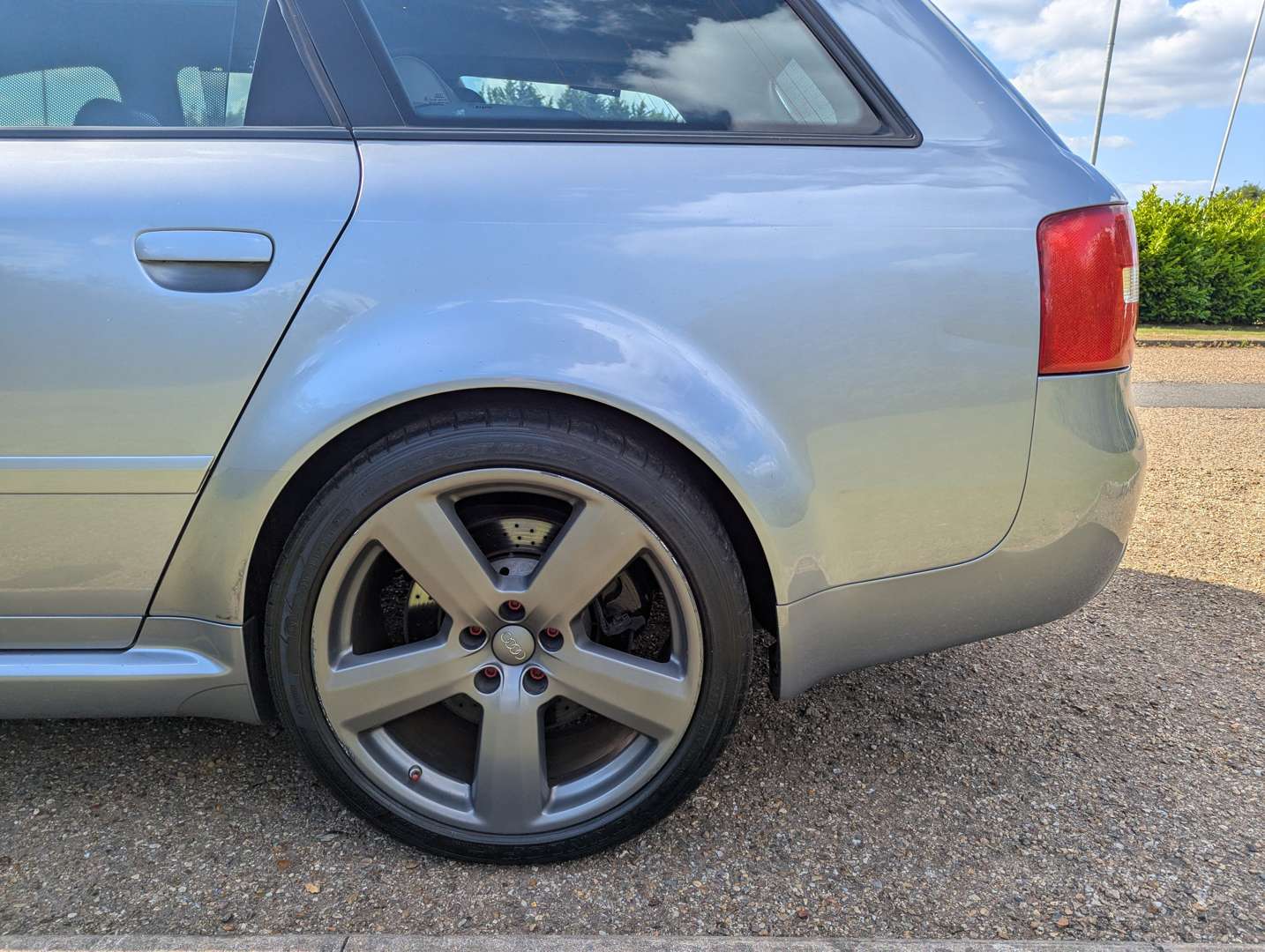 <p>2004 AUDI RS6 QUATTRO ESTATE AUTO</p>