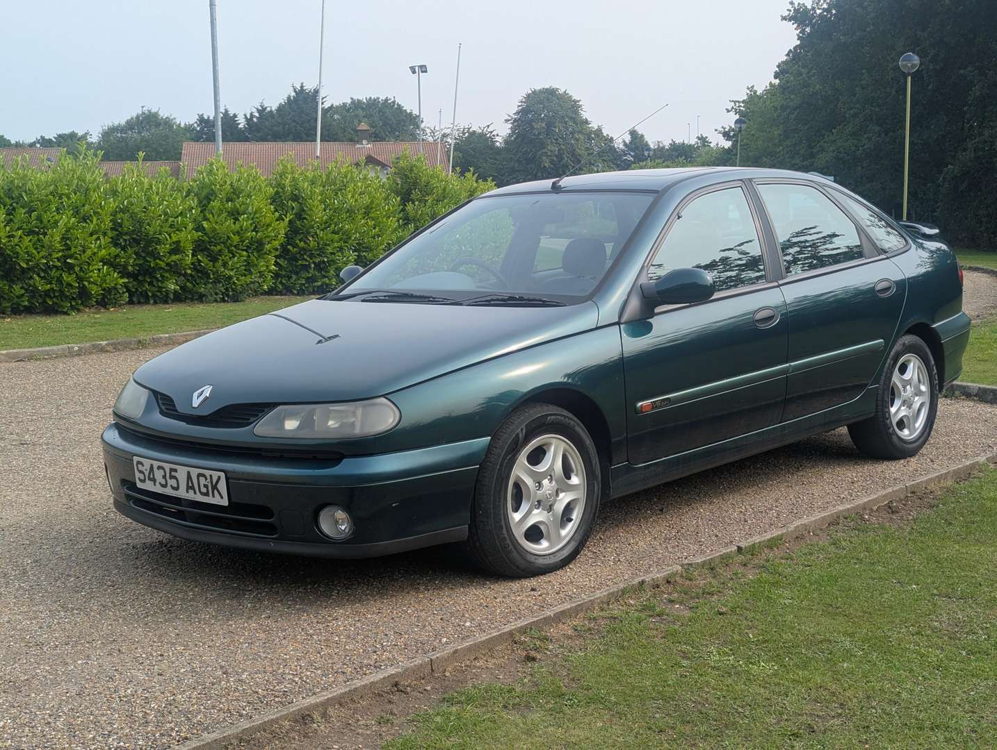 <p>1998 RENAULT LAGUNA EXECUTIVE V6 AUTO</p>