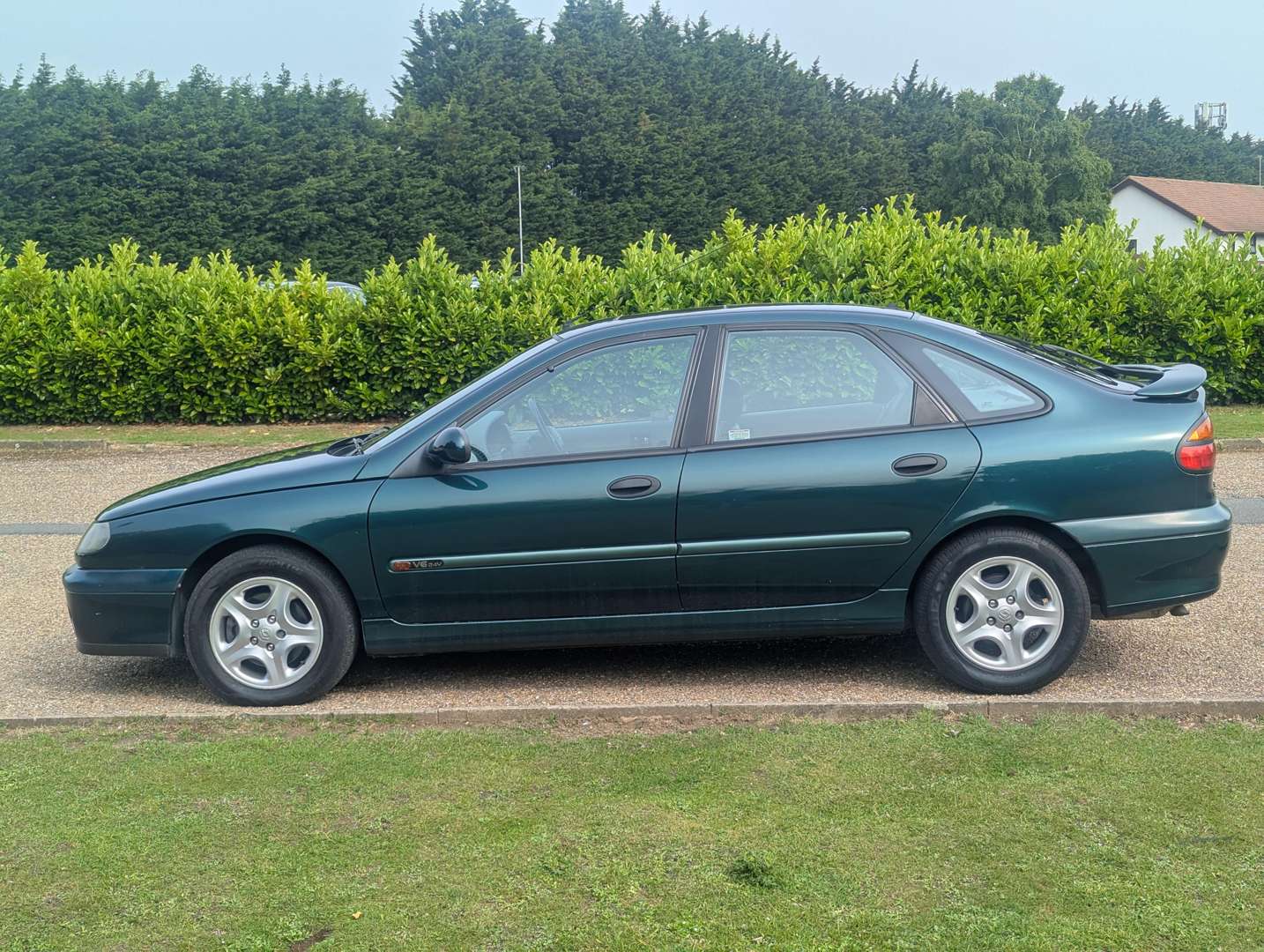 <p>1998 RENAULT LAGUNA EXECUTIVE V6 AUTO</p>
