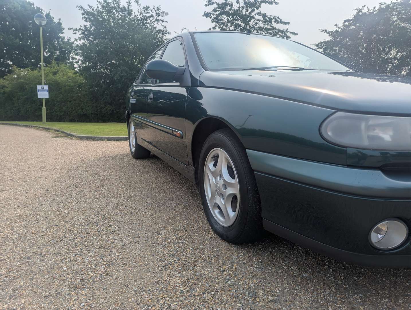 <p>1998 RENAULT LAGUNA EXECUTIVE V6 AUTO</p>