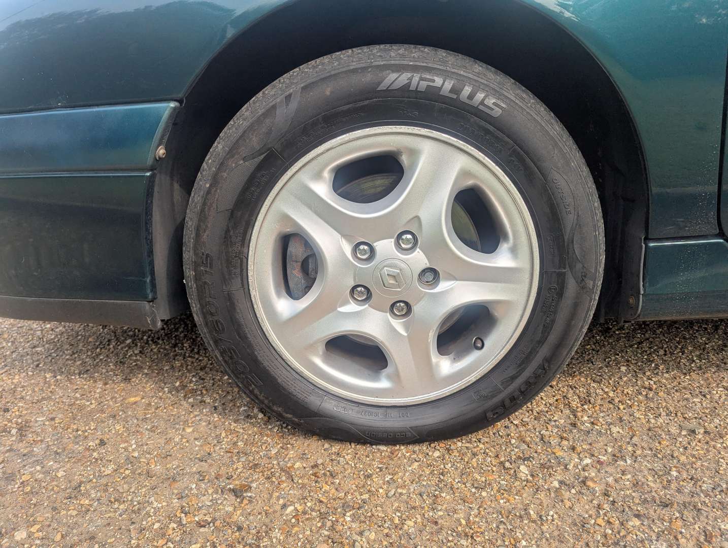 <p>1998 RENAULT LAGUNA EXECUTIVE V6 AUTO</p>