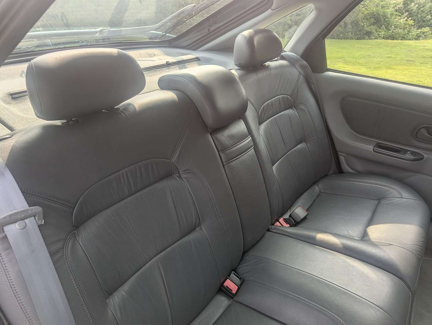 <p>1998 RENAULT LAGUNA EXECUTIVE V6 AUTO</p>