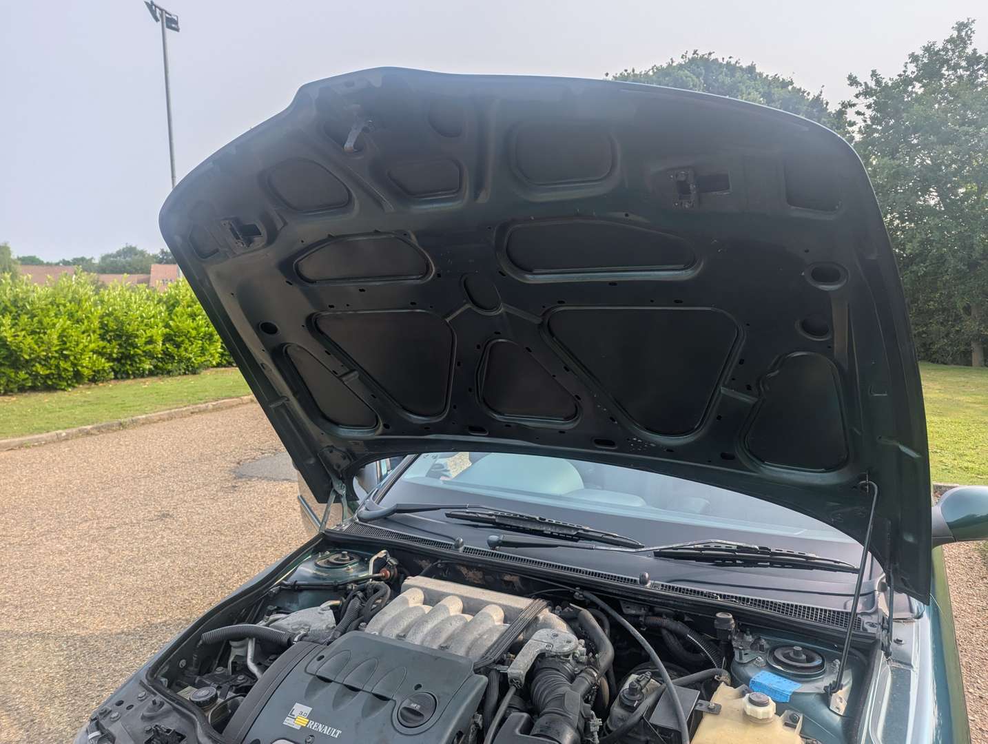 <p>1998 RENAULT LAGUNA EXECUTIVE V6 AUTO</p>