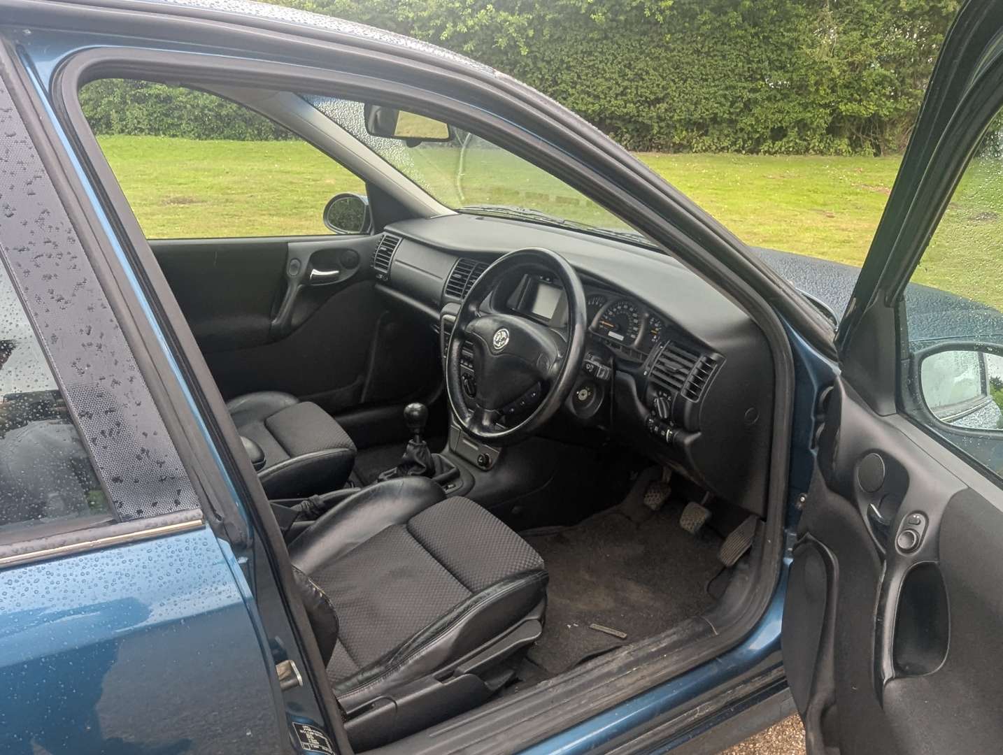 <p>2001 VAUXHALL VECTRA SRI V6</p>