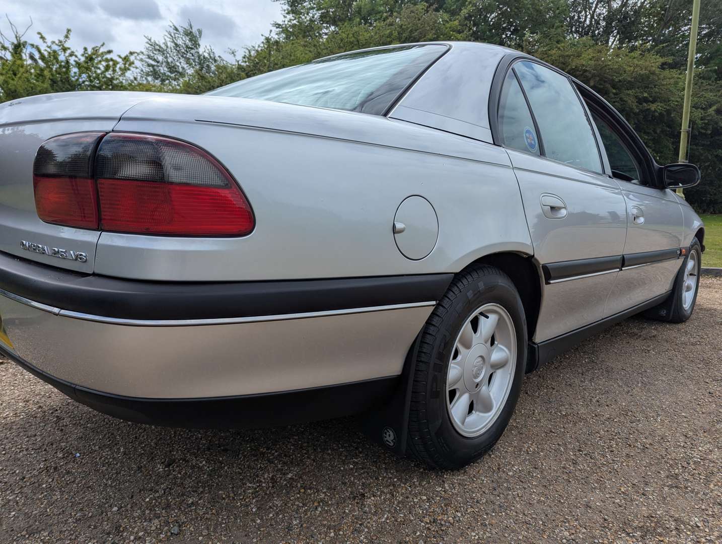 <p>1997 VAUXHALL OMEGA 2.5 V6 CD AUTO</p>
