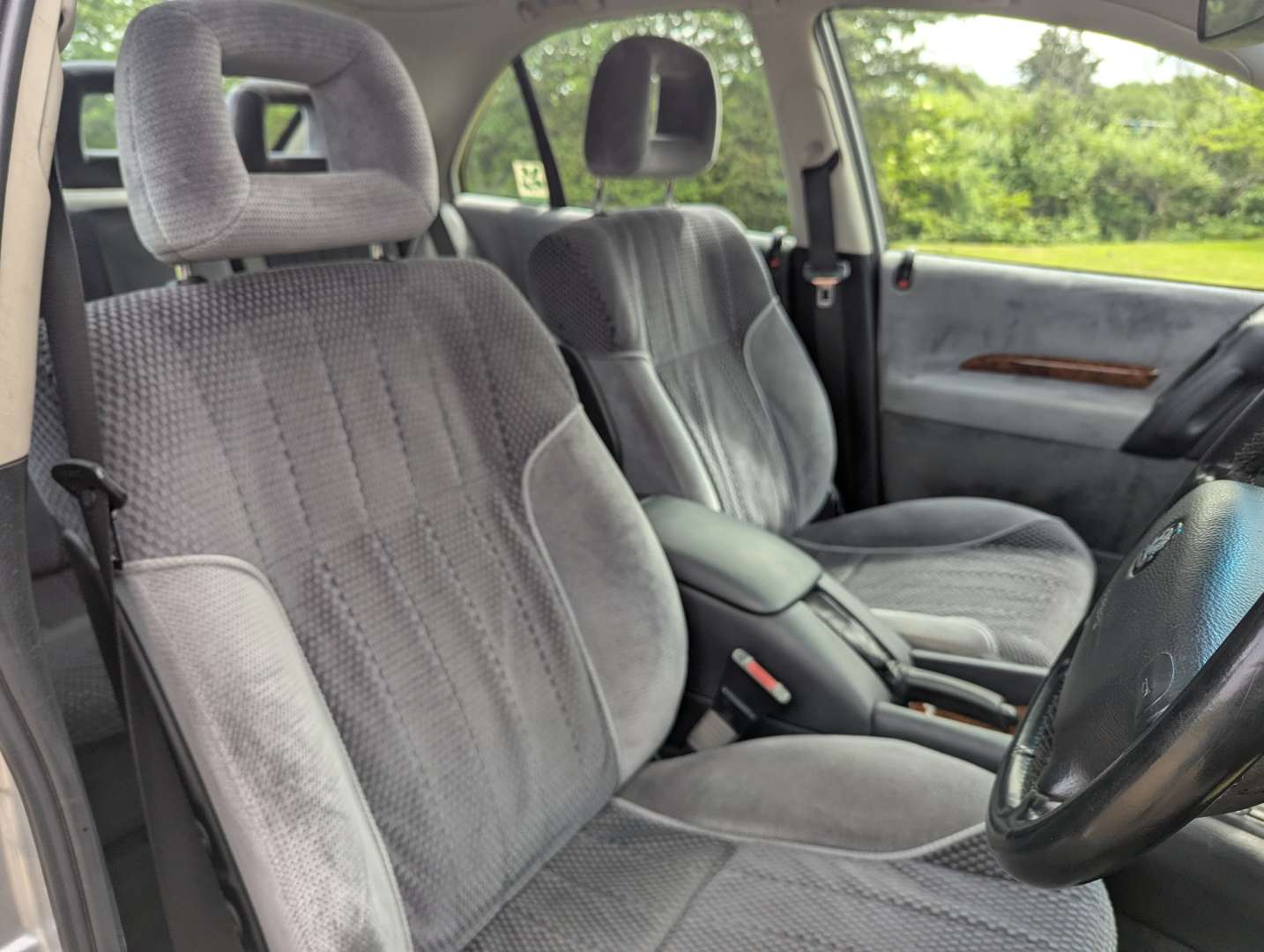 <p>1997 VAUXHALL OMEGA 2.5 V6 CD AUTO</p>