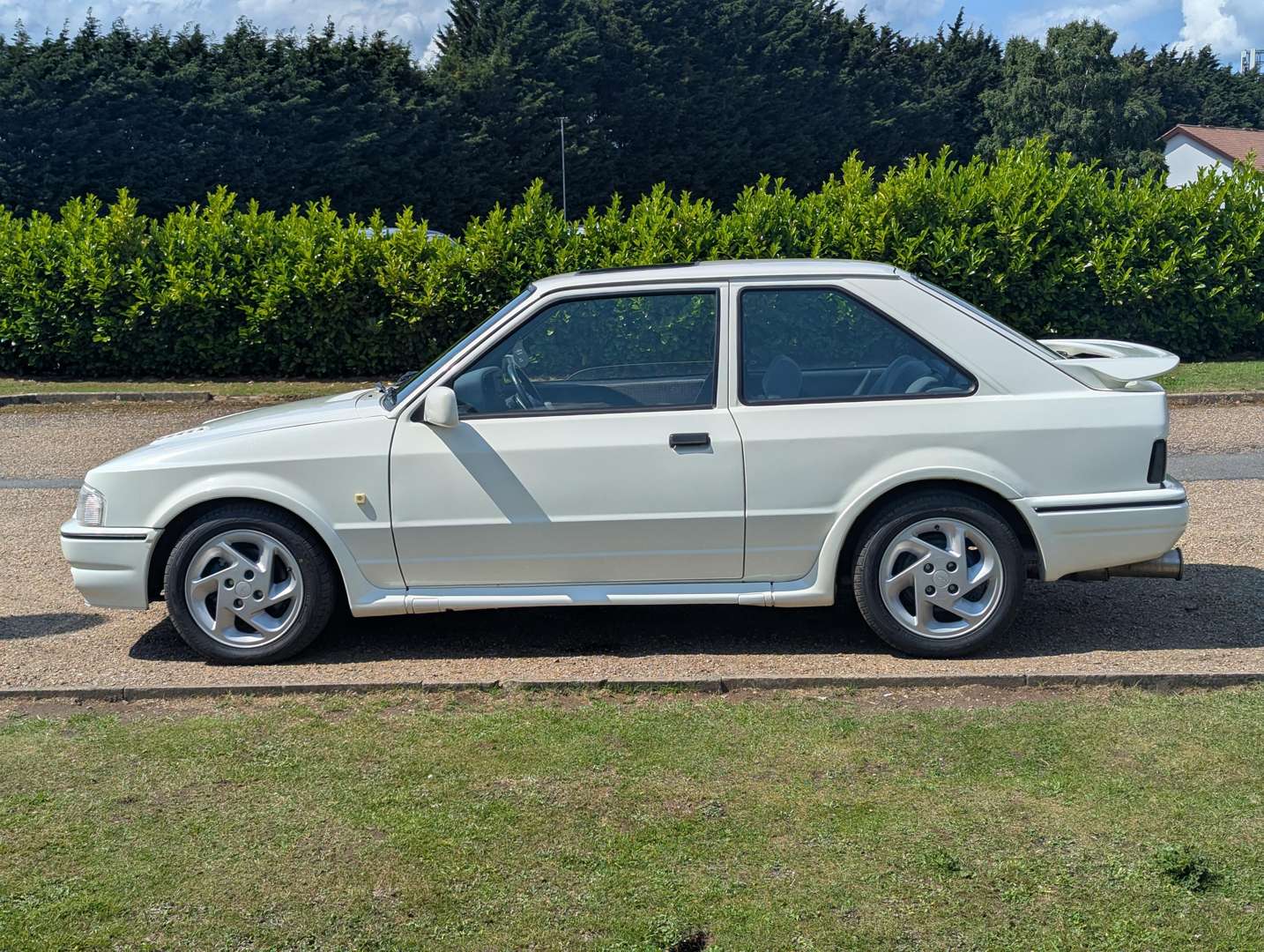<p>1990 FORD ESCORT RS TURBO</p>