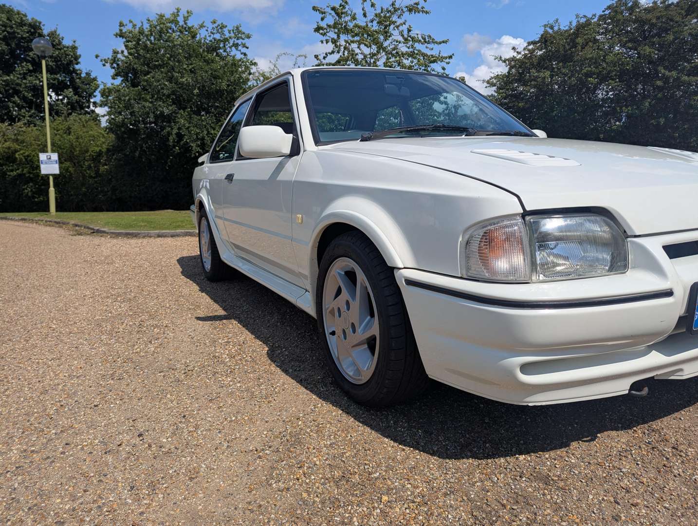 <p>1990 FORD ESCORT RS TURBO</p>