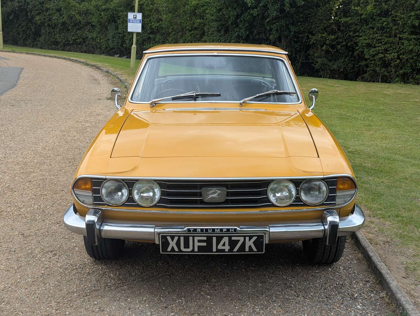 <p>1972 TRIUMPH STAG</p>