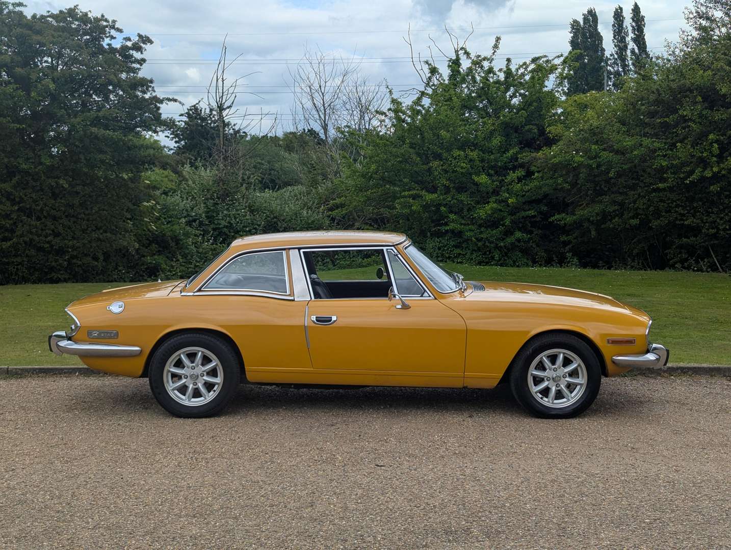 <p>1972 TRIUMPH STAG</p>
