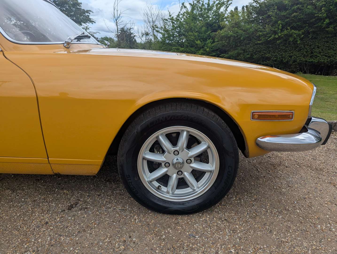 <p>1972 TRIUMPH STAG</p>