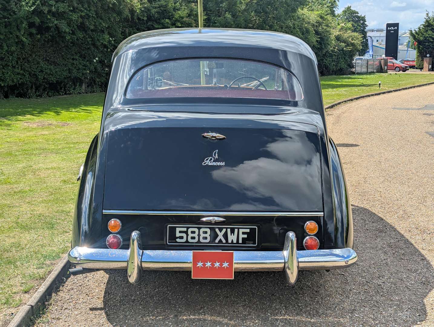 <p>1955 AUSTIN PRINCESS DM4 LIMOUSINE</p>