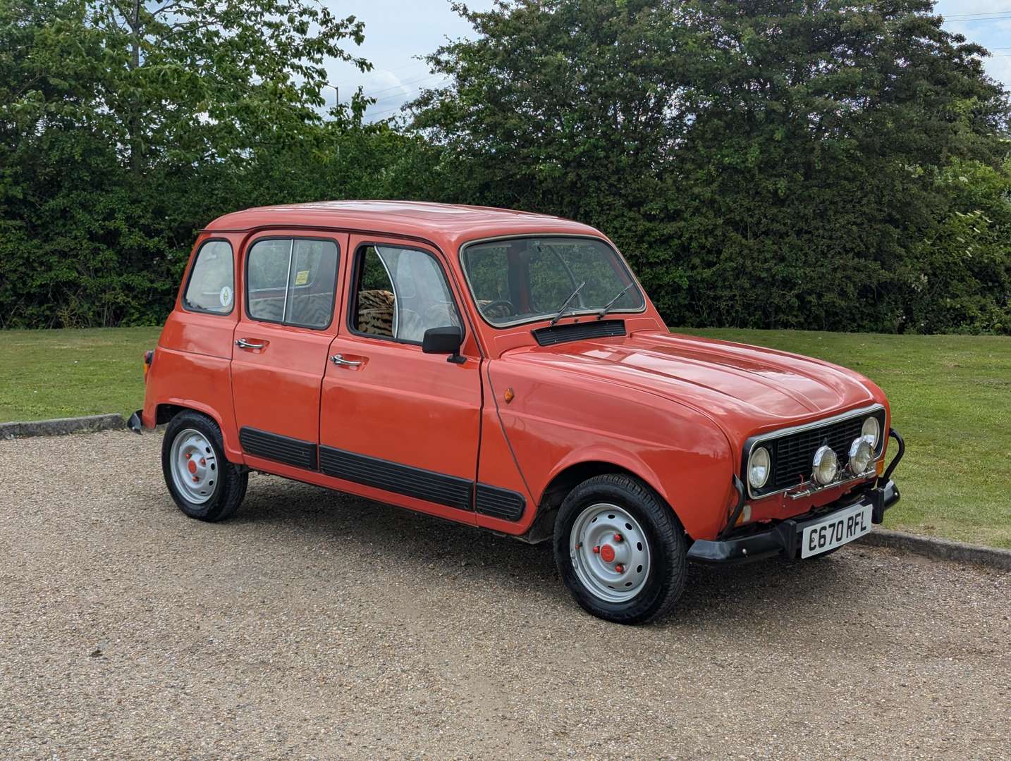 <p>1986 RENAULT 4 GTL</p>