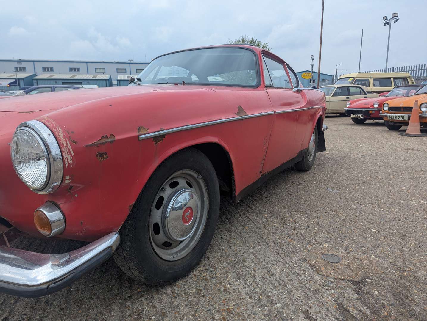 <p>1969 VOLVO P1800</p>