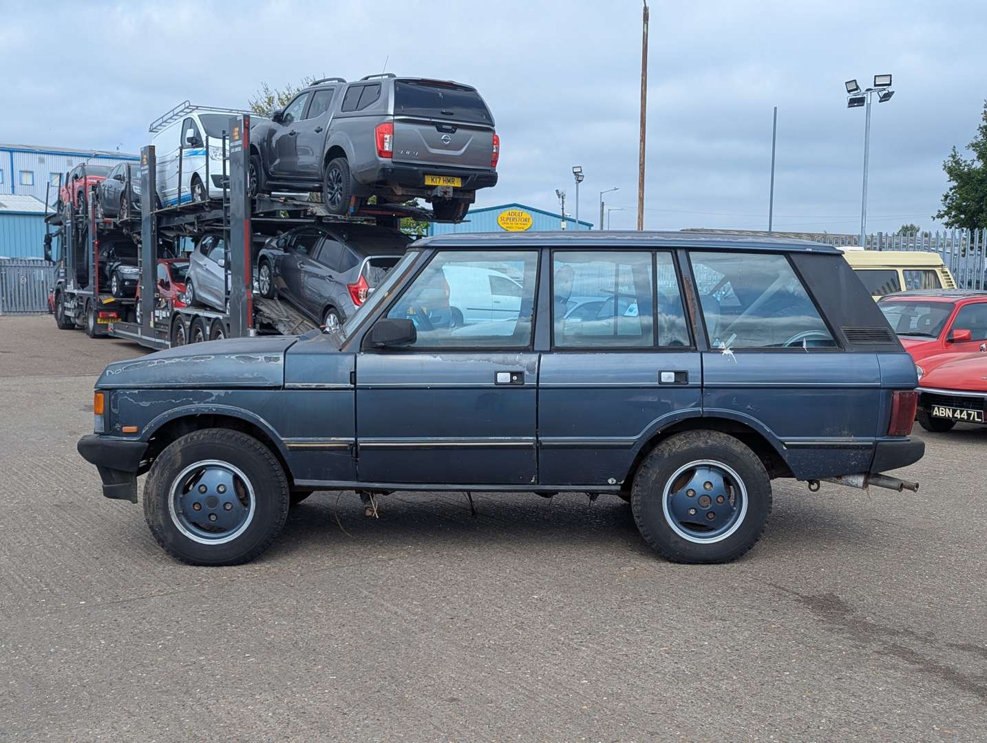 <p>1988 RANGE ROVER EFI AUTO</p>