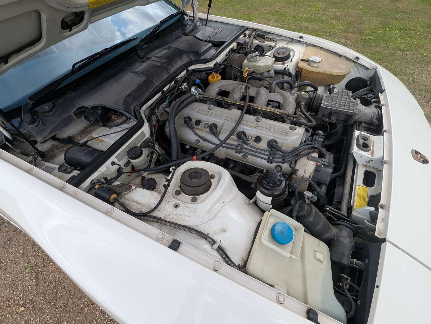 <p>1991 PORSCHE 944 S2 COUPE</p>