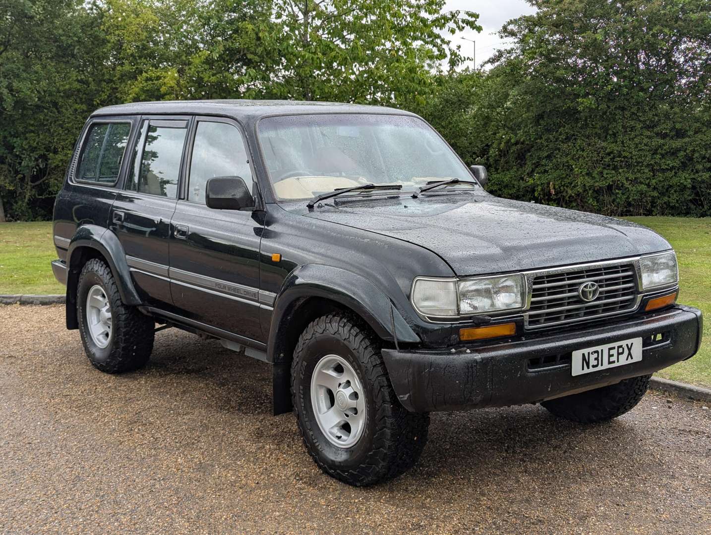 <p>1995 TOYOTA LAND CRUISER 80 VX AUTO</p>