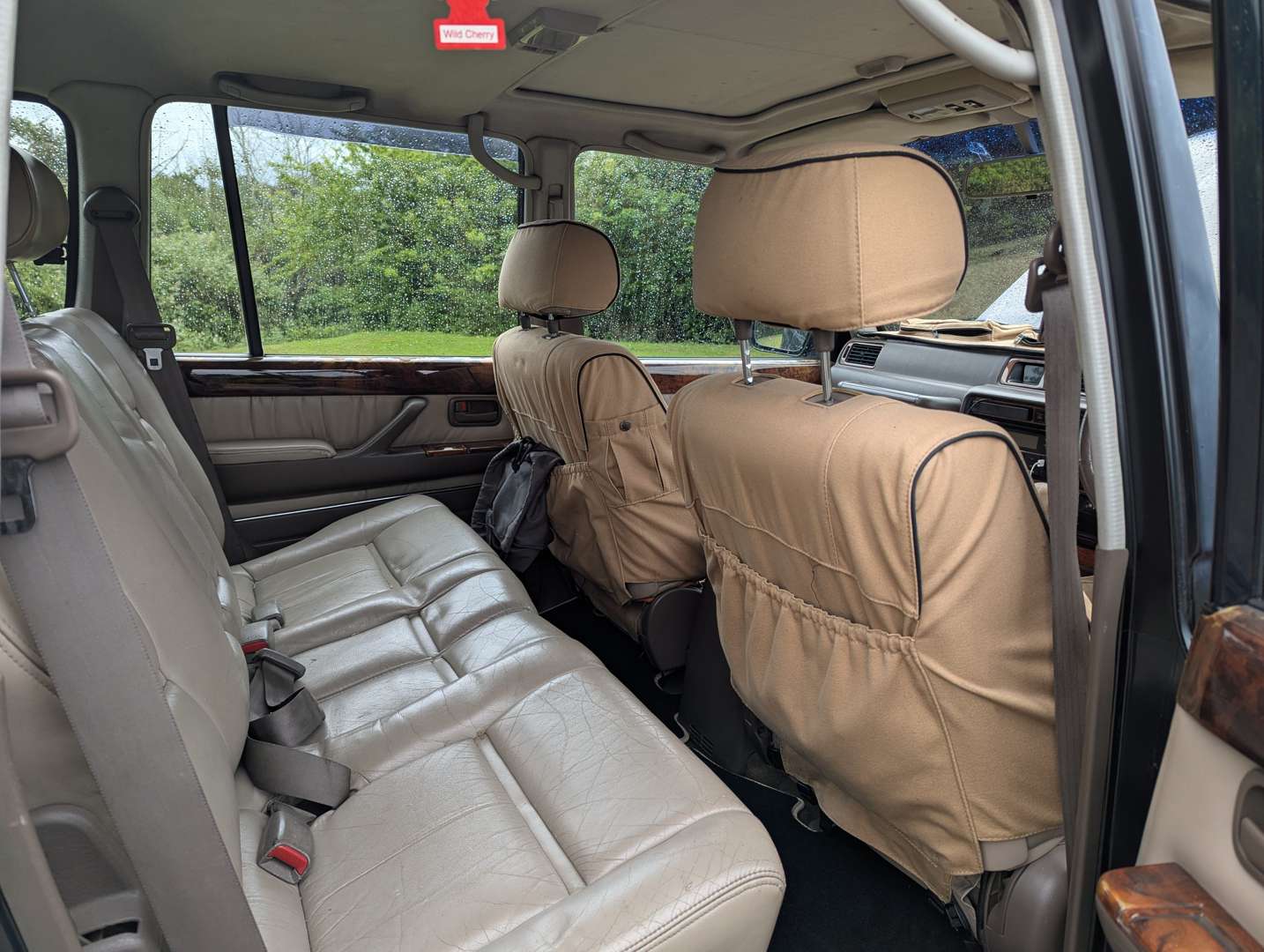 <p>1995 TOYOTA LAND CRUISER 80 VX AUTO</p>