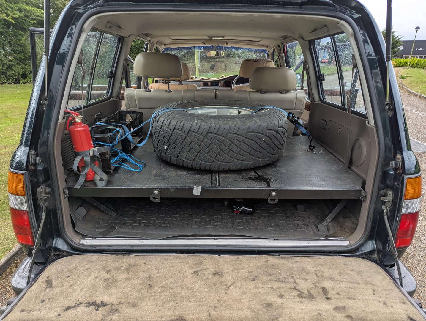 <p>1995 TOYOTA LAND CRUISER 80 VX AUTO</p>
