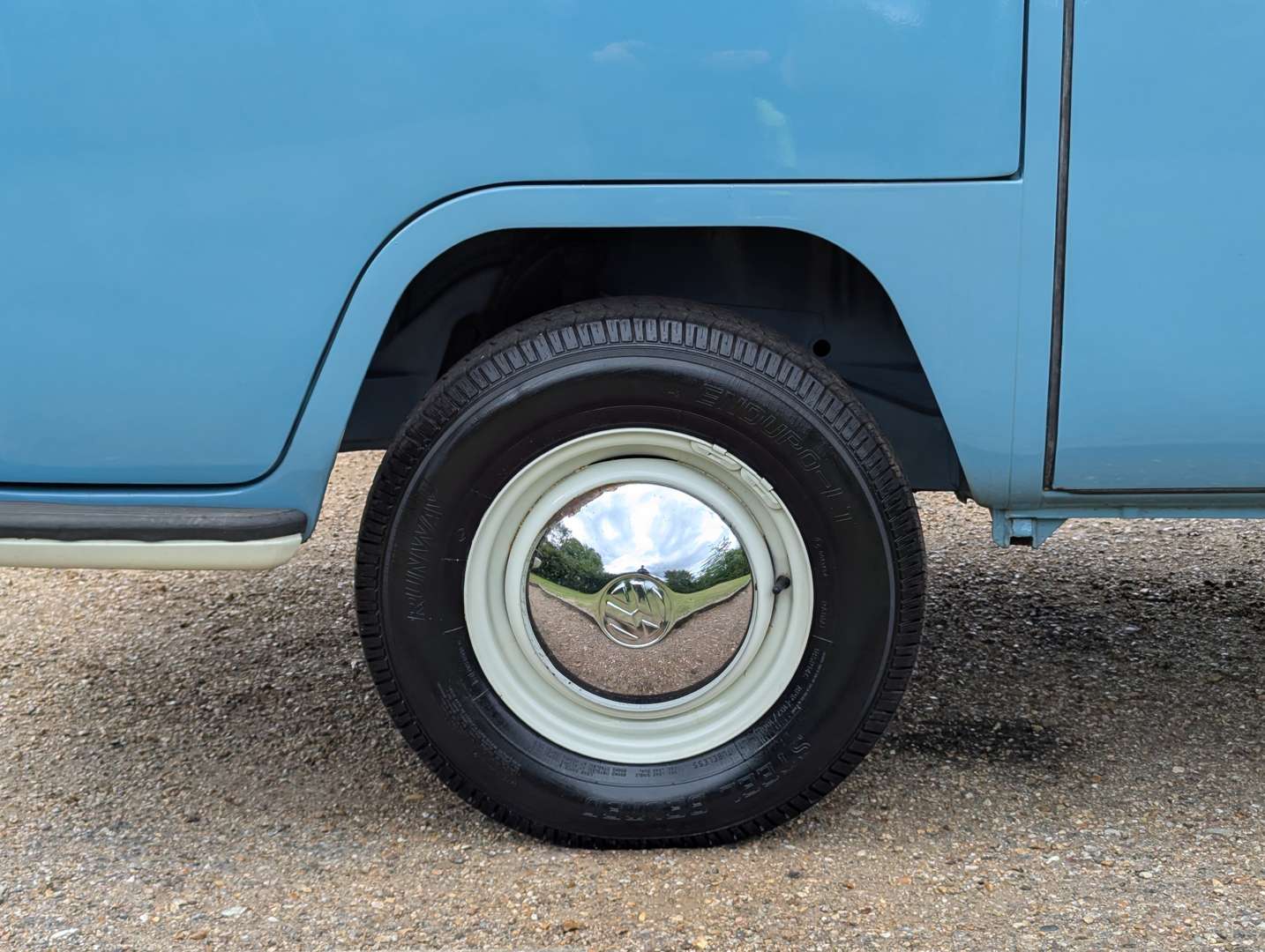 <p>1970 VW T2 BAY CAMPER</p>