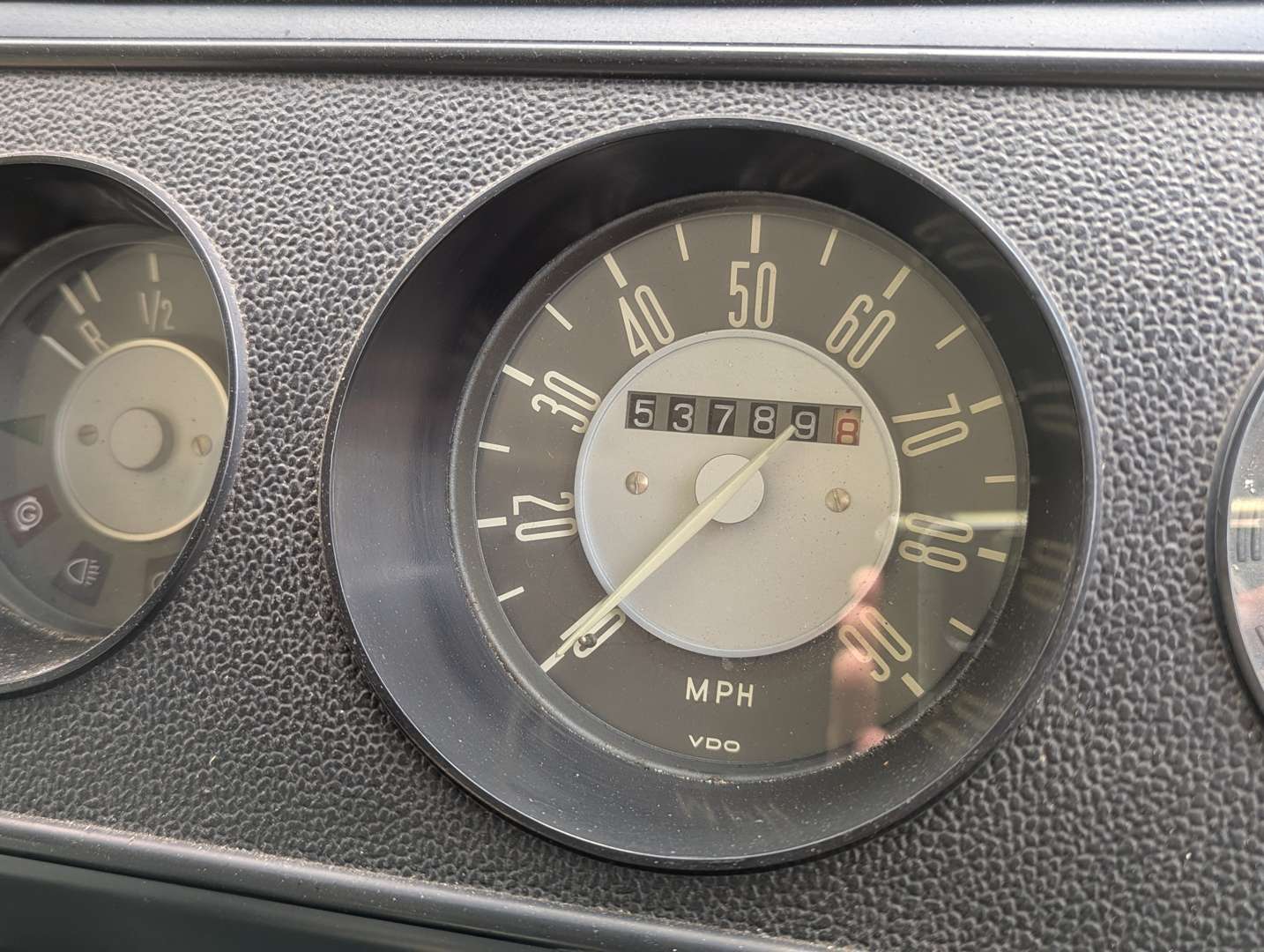 <p>1970 VW T2 BAY CAMPER</p>