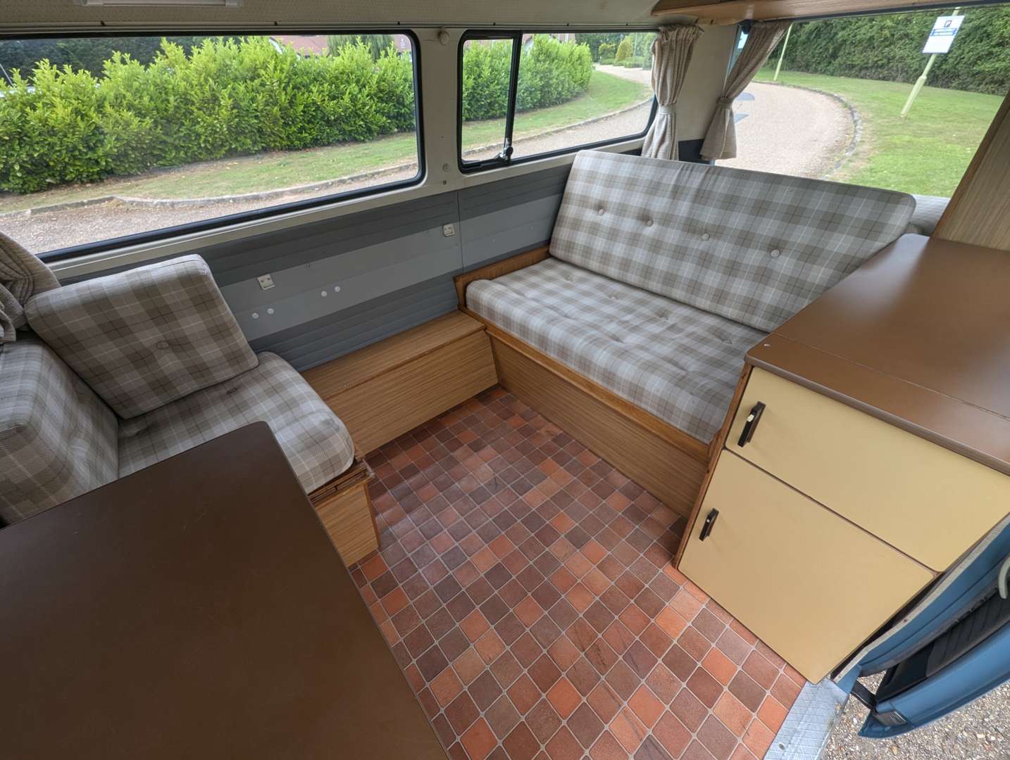 <p>1970 VW T2 BAY CAMPER</p>