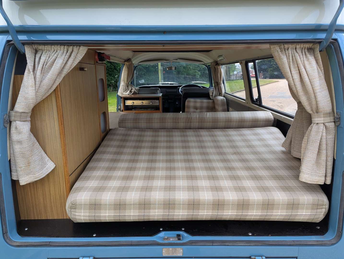<p>1970 VW T2 BAY CAMPER</p>