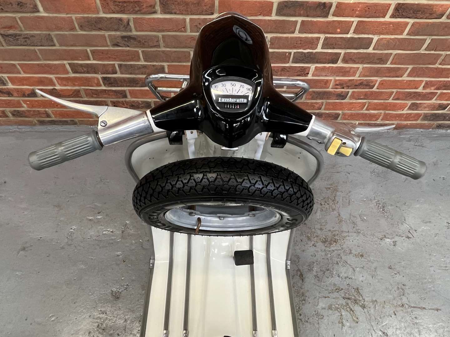 <p>1964 LAMBRETTA LI150 SPECIAL</p>