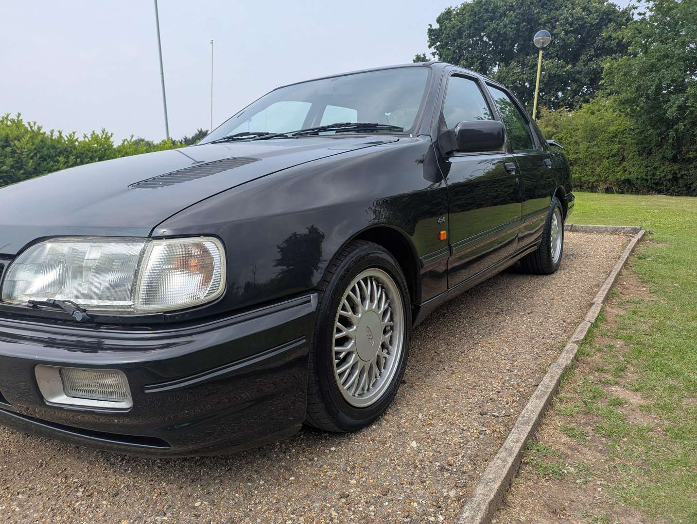<p>1992 FORD SIERRA SAPPHIRE COSWORTH 4X4</p>