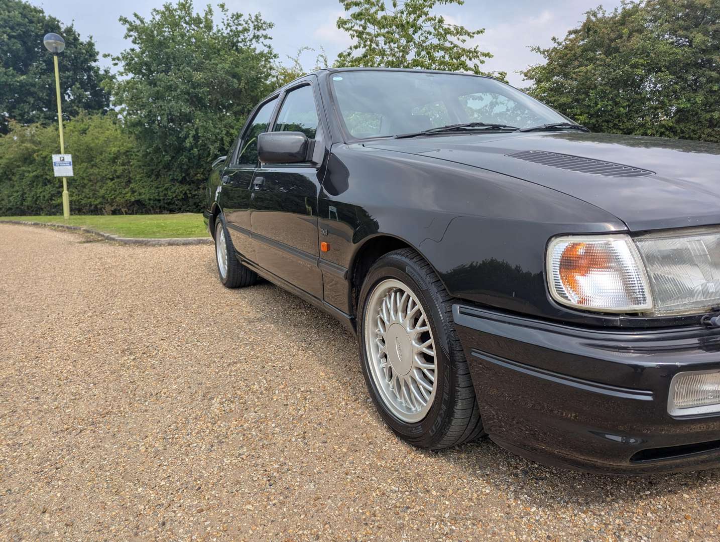 <p>1992 FORD SIERRA SAPPHIRE COSWORTH 4X4</p>