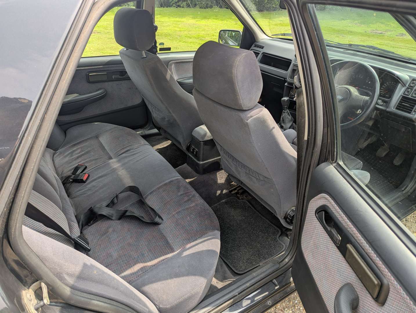 <p>1992 FORD SIERRA SAPPHIRE COSWORTH 4X4</p>