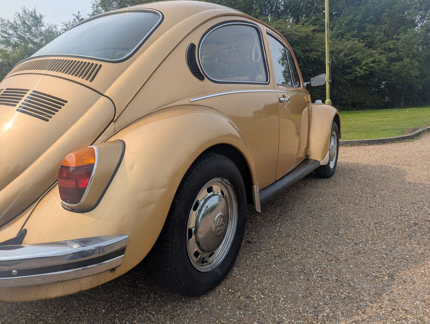 <p>1973 VW 1300 BEETLE</p>