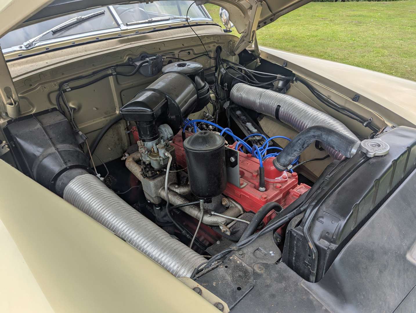<p>1948 OLDSMOBILE 98</p>