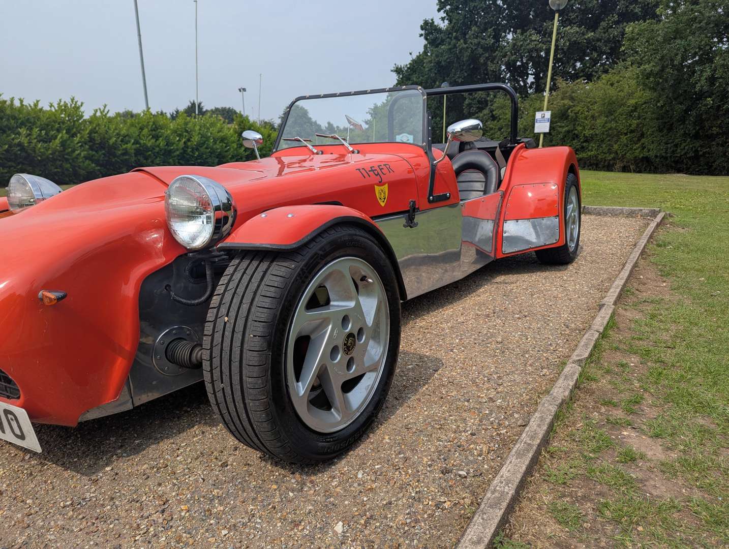 <p>1989 TIGER CAT</p>